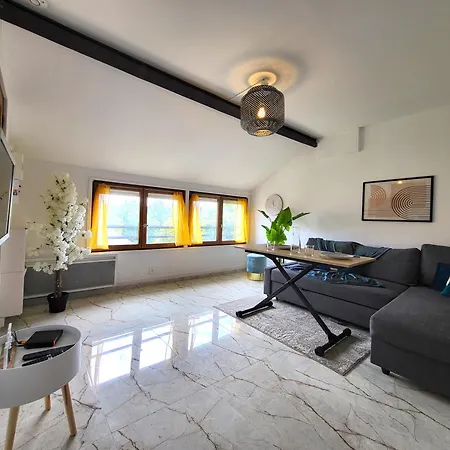 Apartment Le Nouvo : Bel Entierement Renove Corbeil-Essonnes