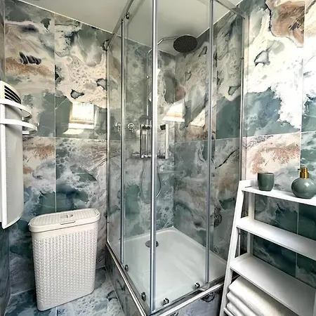 Apartment Le Nouvo : Bel Entierement Renove Corbeil-Essonnes