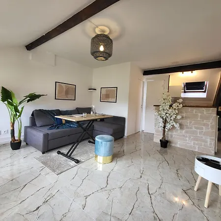 Apartment Le Nouvo : Bel Entierement Renove Corbeil-Essonnes